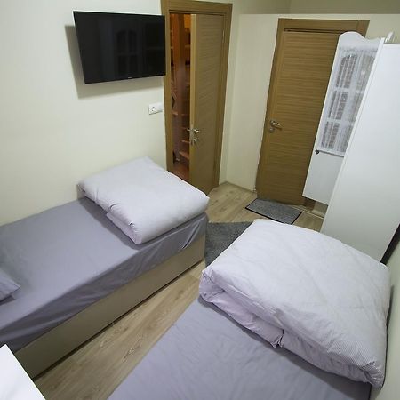 Готель Istanbul Erasmus House Екстер'єр фото