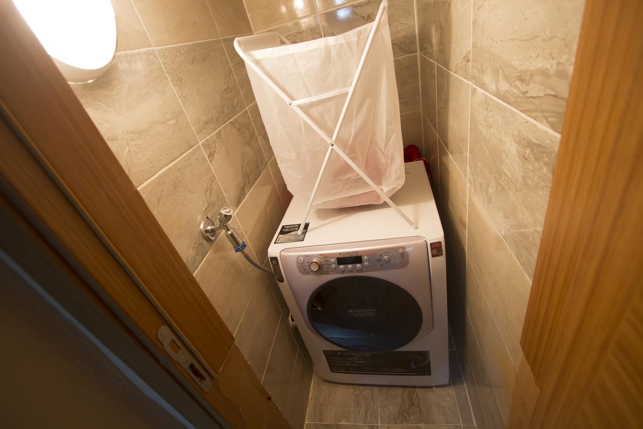 Готель Istanbul Erasmus House Екстер'єр фото