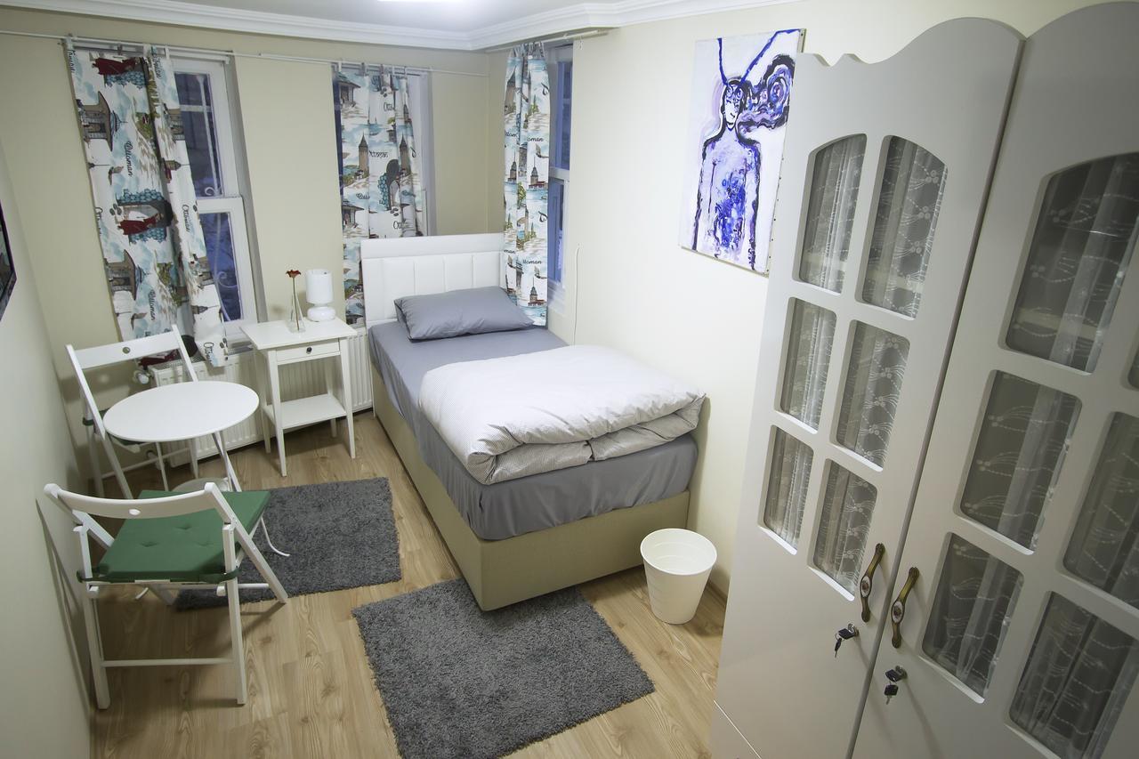 Готель Istanbul Erasmus House Екстер'єр фото
