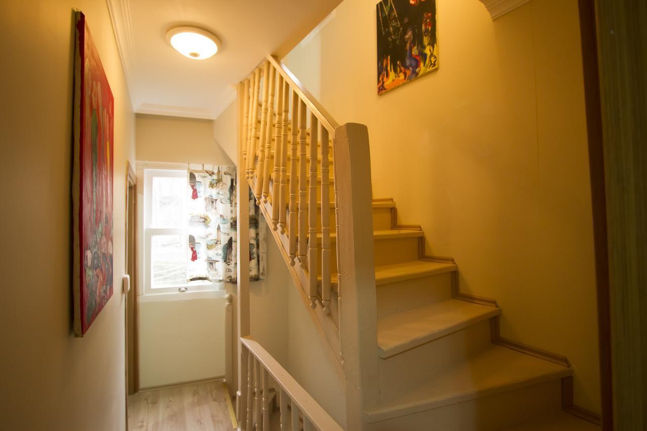 Готель Istanbul Erasmus House Екстер'єр фото