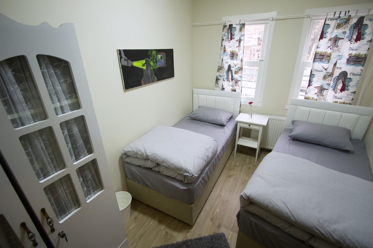 Готель Istanbul Erasmus House Екстер'єр фото