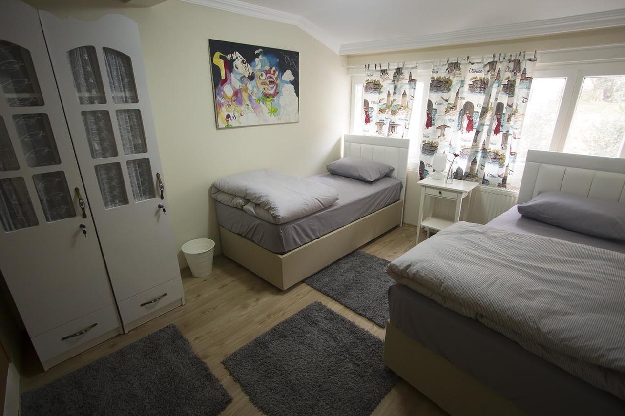 Готель Istanbul Erasmus House Екстер'єр фото